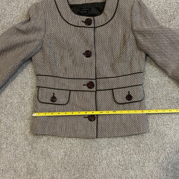 Jacket - Picture 10 of 11